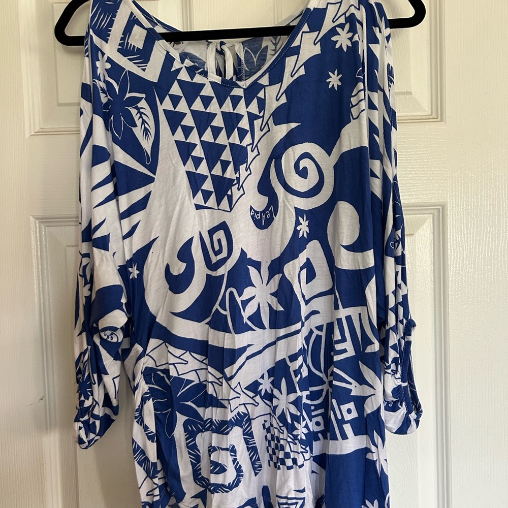 Missing Polynesia Patterned Top